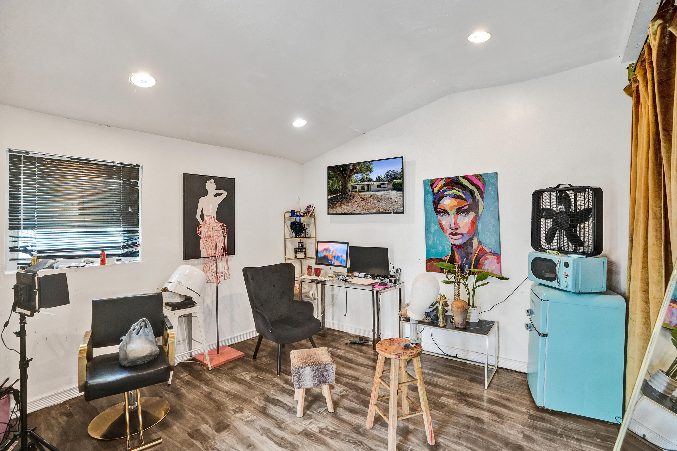 PLEASANT VILLAGE - Residential