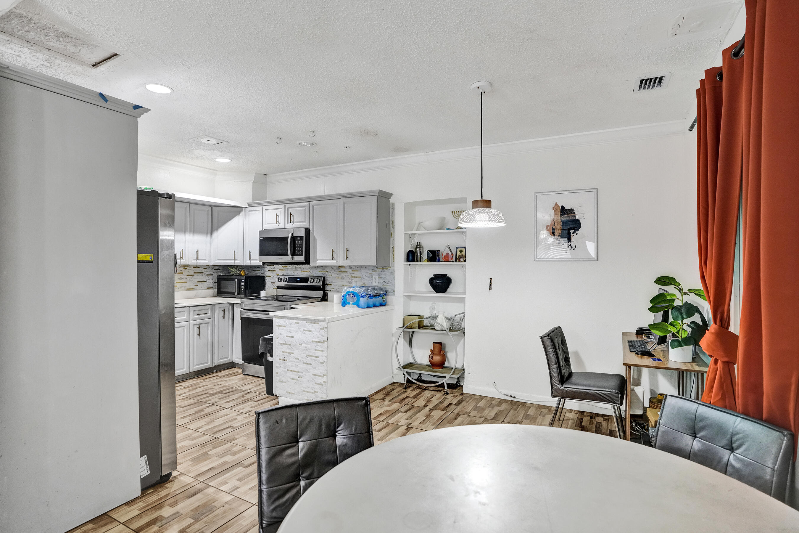 PLEASANT VILLAGE - Residential