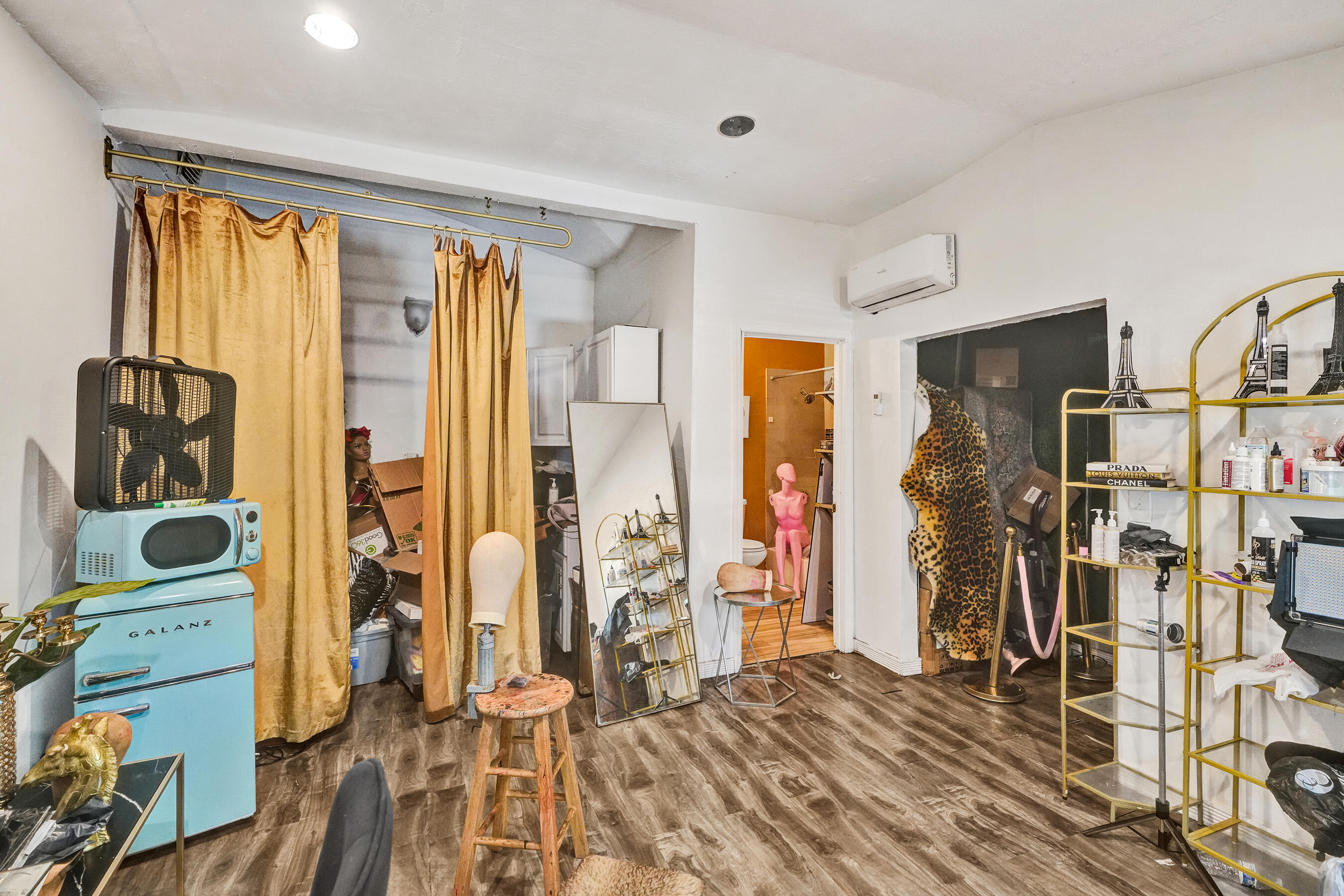 PLEASANT VILLAGE - Residential