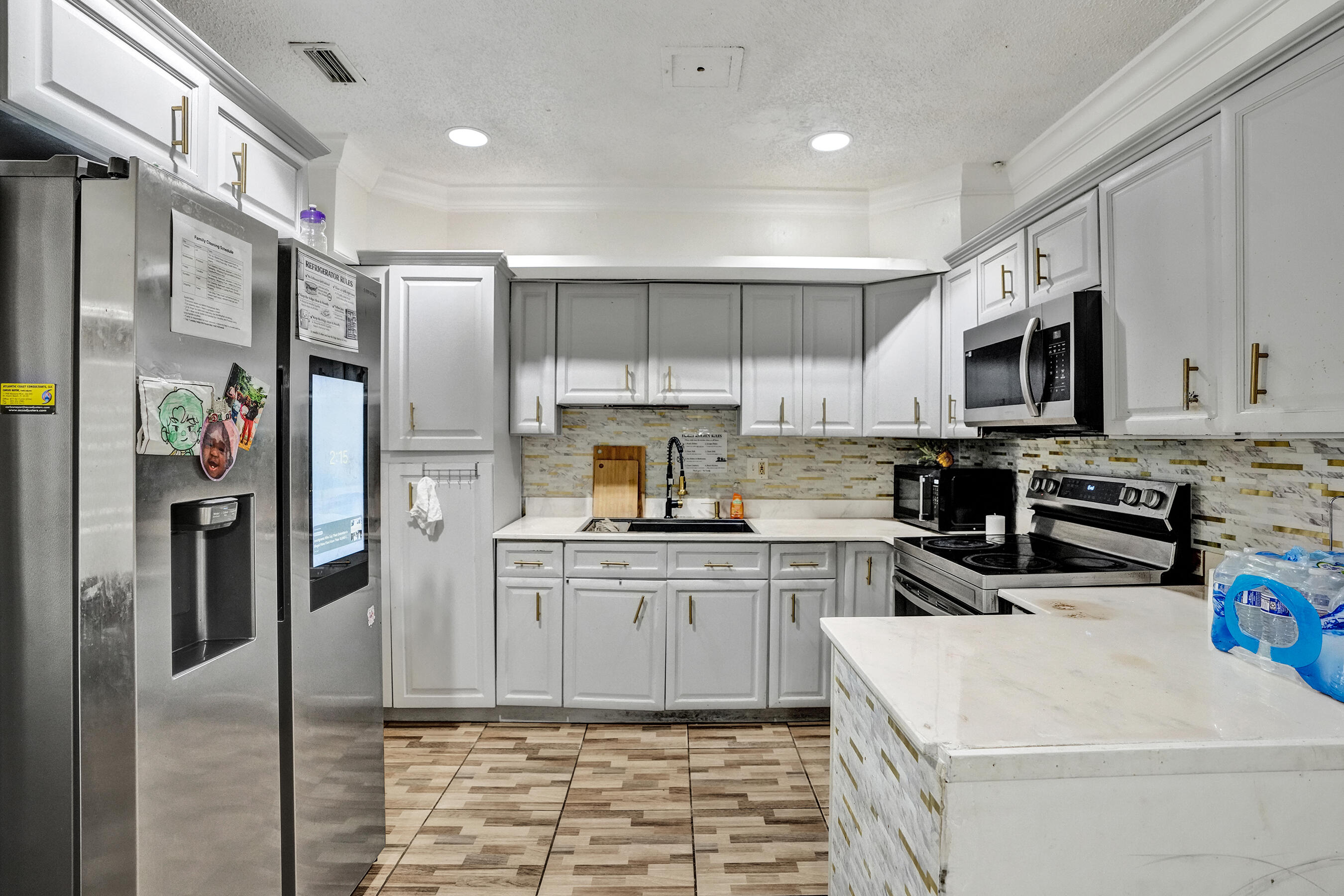 PLEASANT VILLAGE - Residential