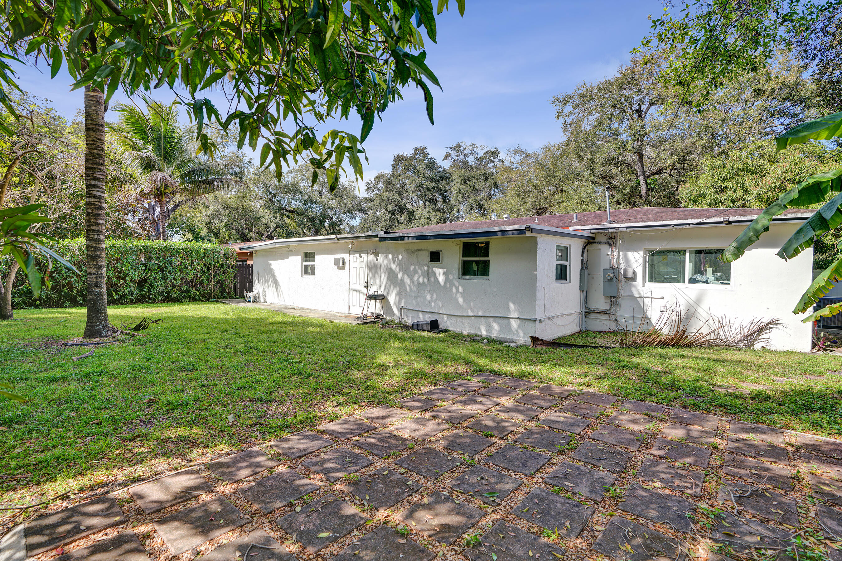 PLEASANT VILLAGE - Residential