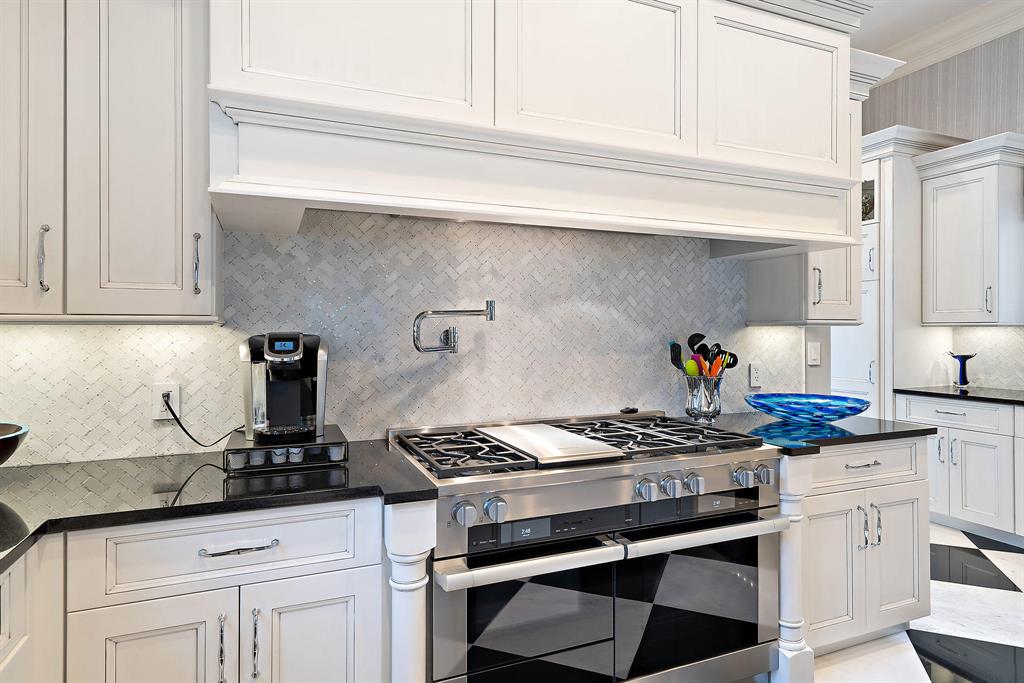 EAGLE TREE AT TRUMP NATIO - Residential