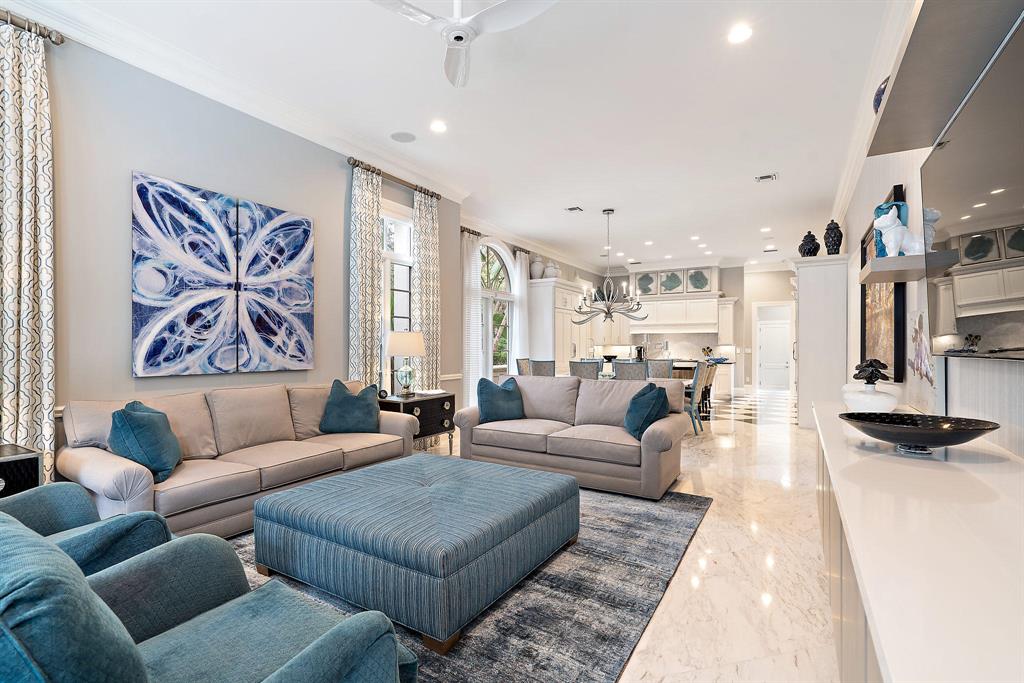 EAGLE TREE AT TRUMP NATIO - Residential