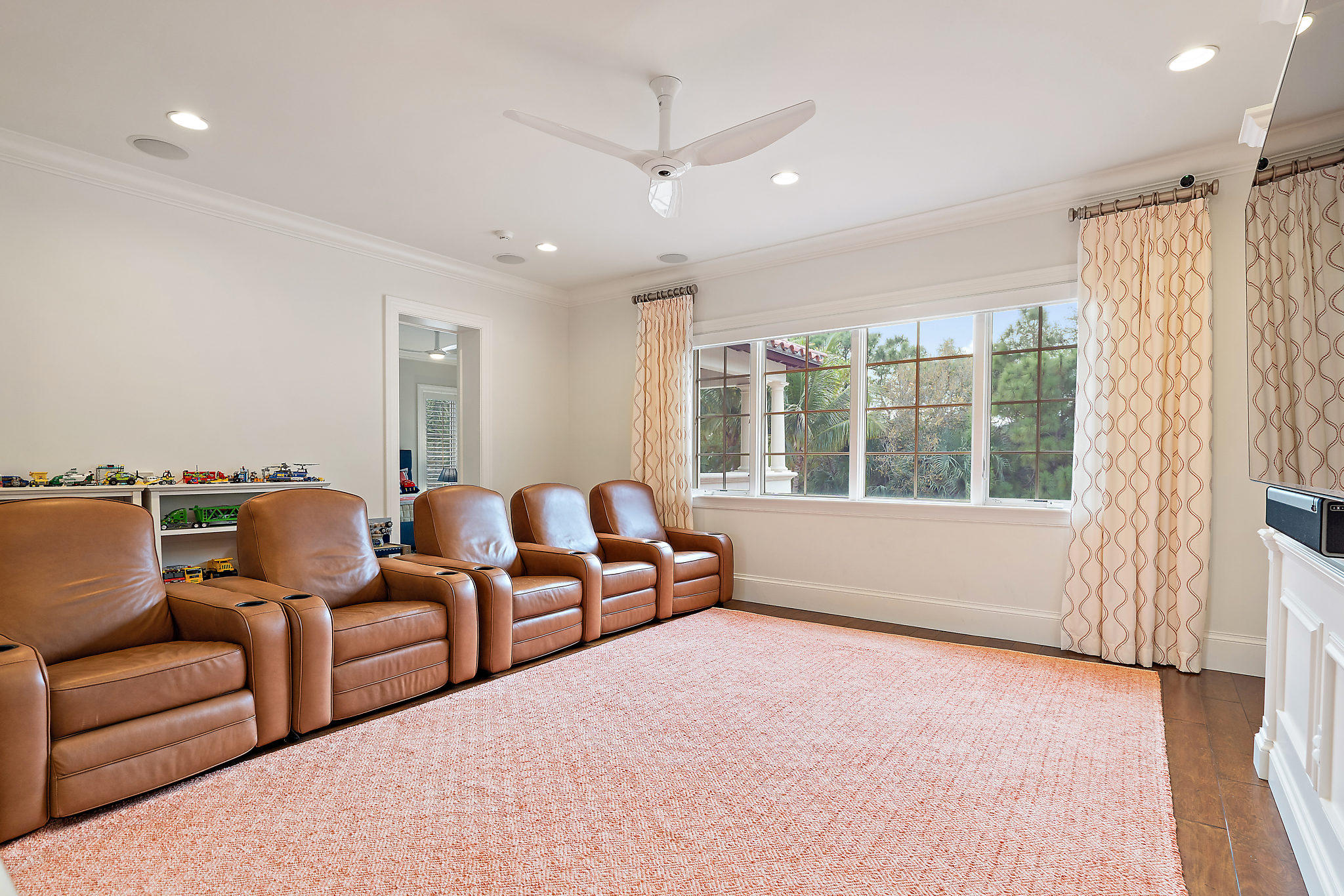 EAGLE TREE AT TRUMP NATIONAL - Residential