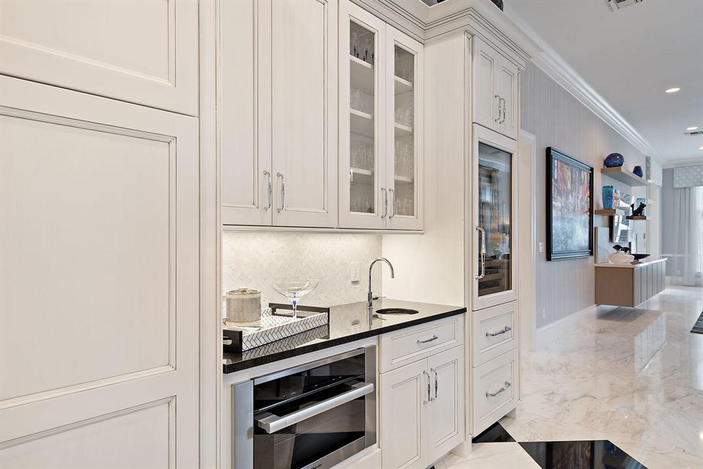 EAGLE TREE AT TRUMP NATIO - Residential