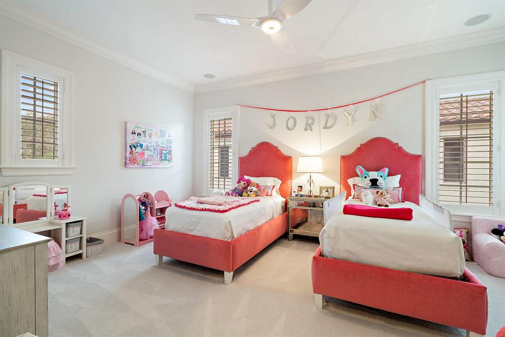 EAGLE TREE AT TRUMP NATIO - Residential