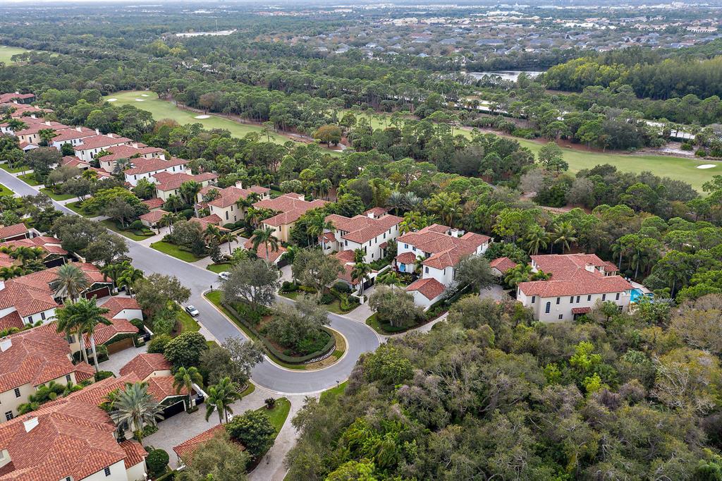 EAGLE TREE AT TRUMP NATIO - Residential