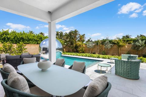 A home in Lake Worth Beach