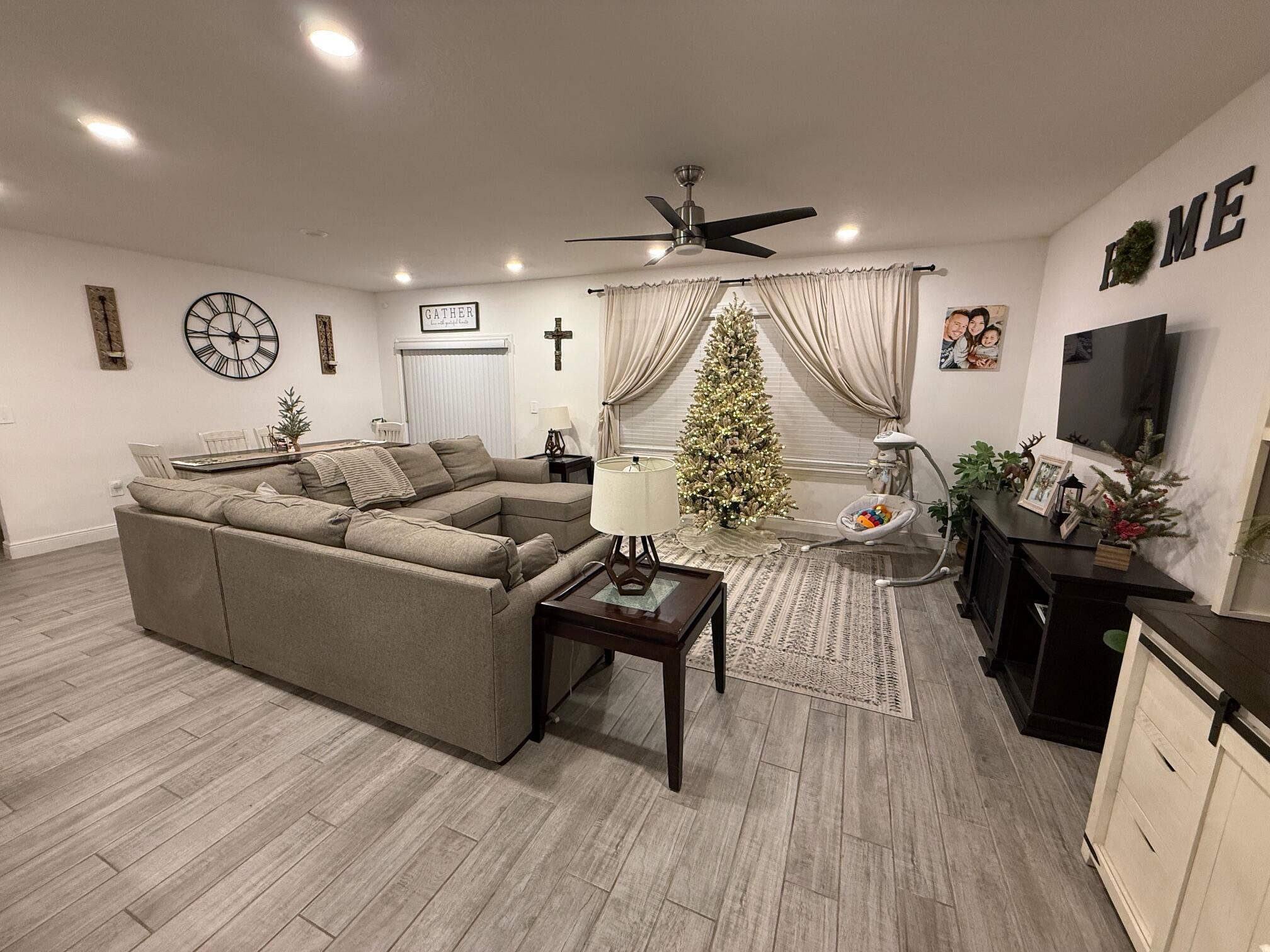 PORT ST LUCIE SECTION 33 - Residential