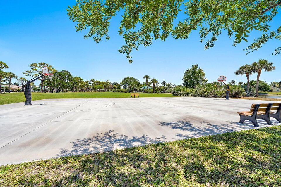 NORTH PALM BEACH HEIGHTS SEC 2B - Residential