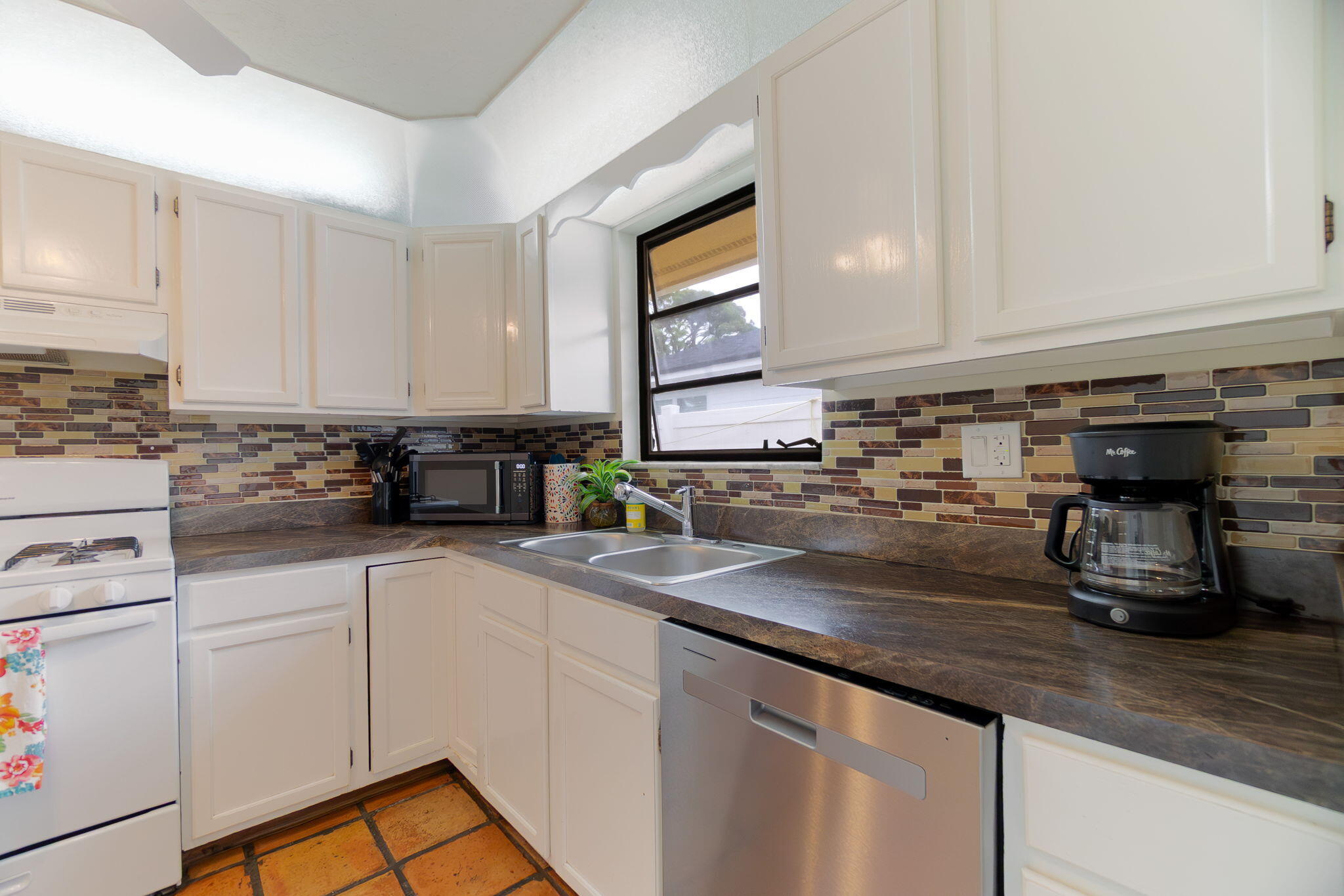 NORTH PALM BEACH HEIGHTS SEC 2B - Residential