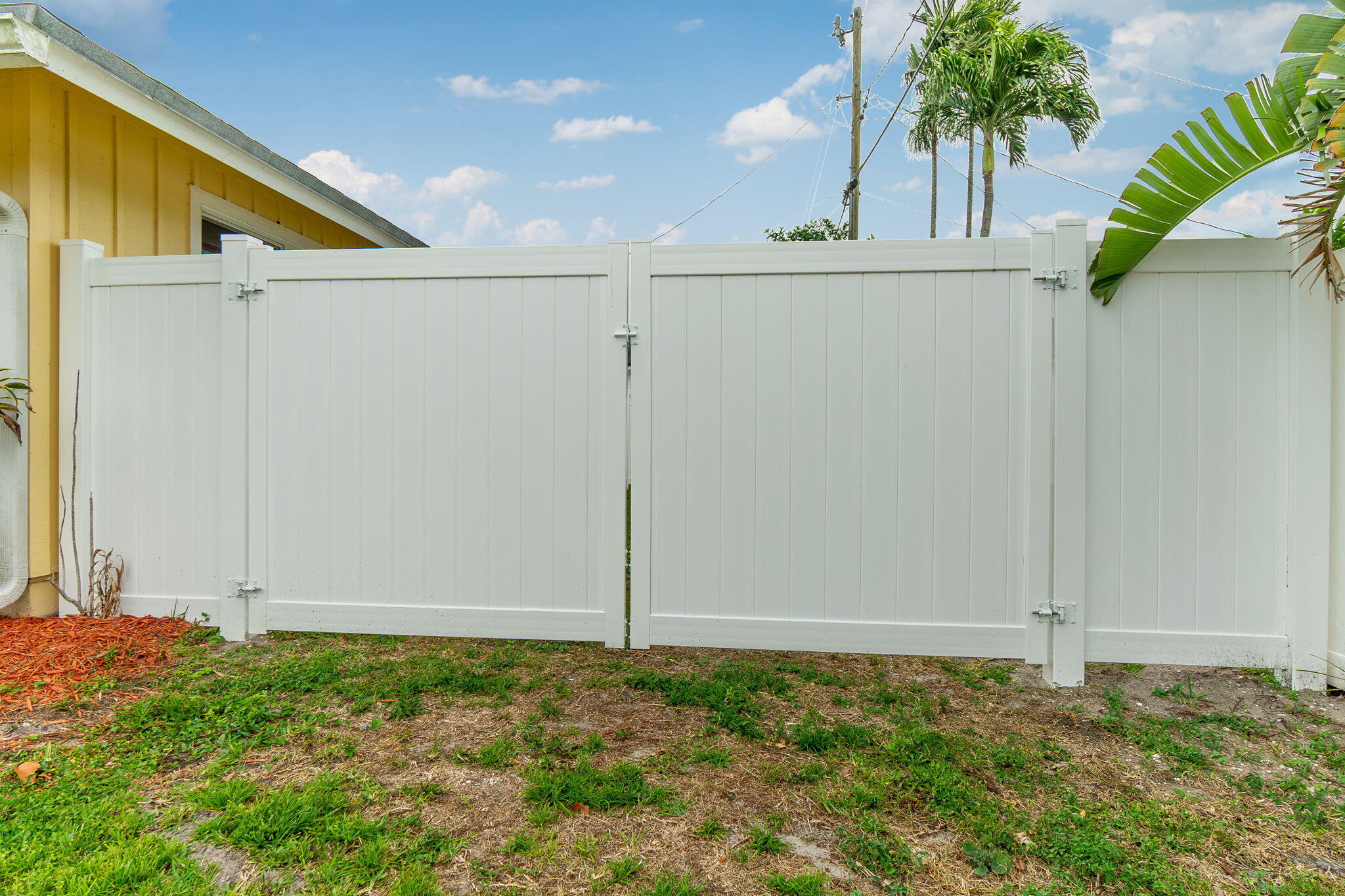 NORTH PALM BEACH HEIGHTS SEC 2B - Residential