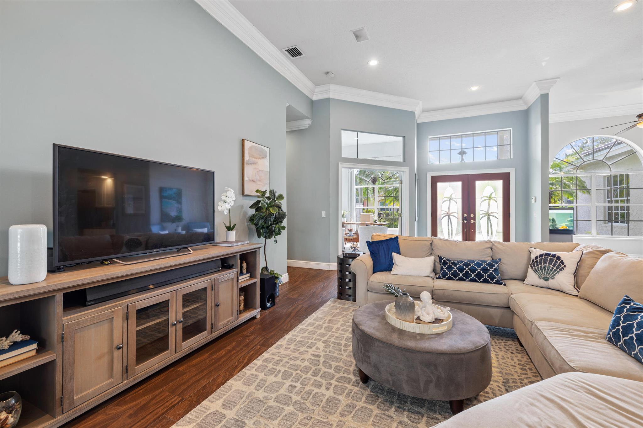 LOST LAKE - Residential