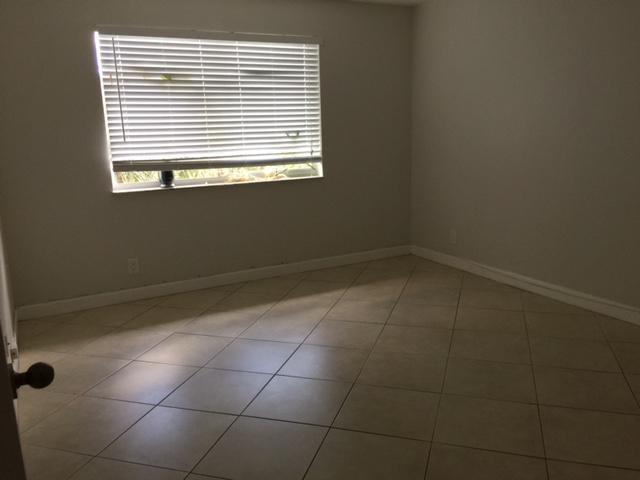 WINDWARD LAKES CONDO - Residential Lease