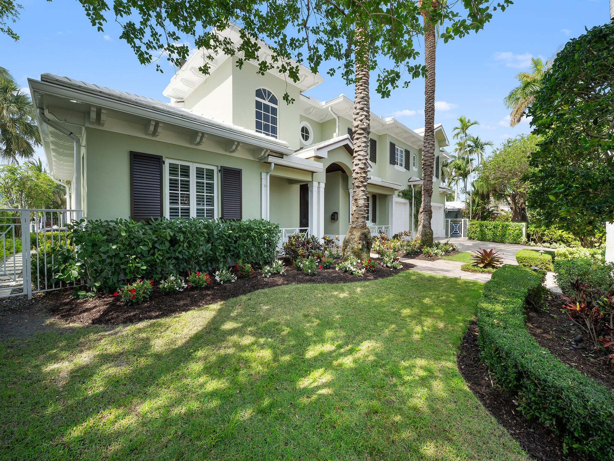 2856 NE 25th Street