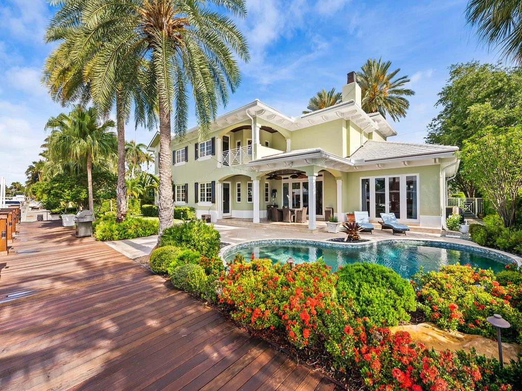Photo of 2856 NE 25th Street, Fort Lauderdale, FL 33305 (MLS # B26029480)