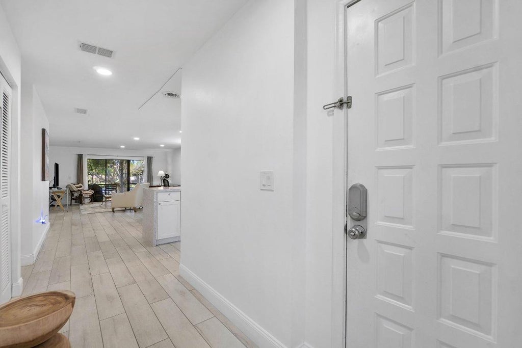Photo of 8436 Cypress Lane #7h, Boca Raton, FL 33433 (MLS # R11111243)
