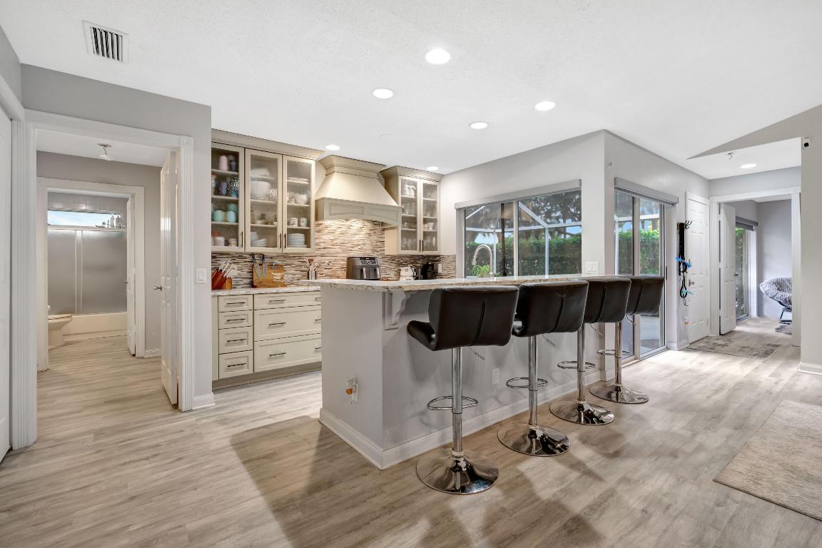 LAKE CATHERINE - Residential