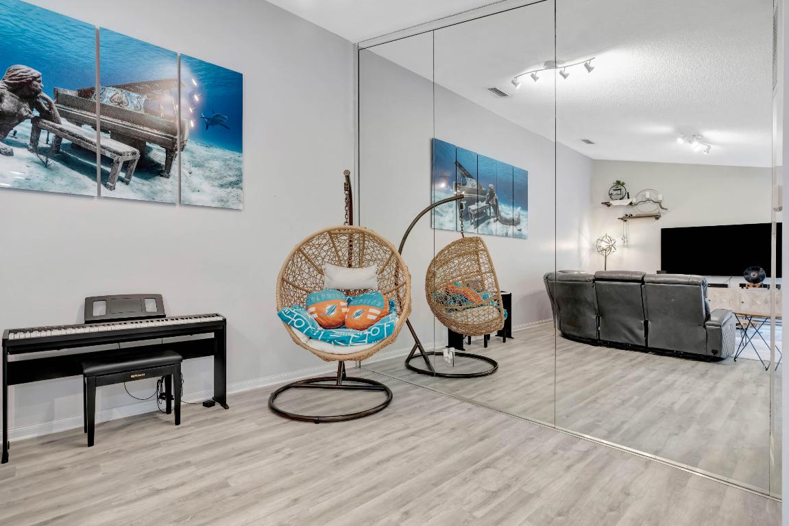 LAKE CATHERINE - Residential