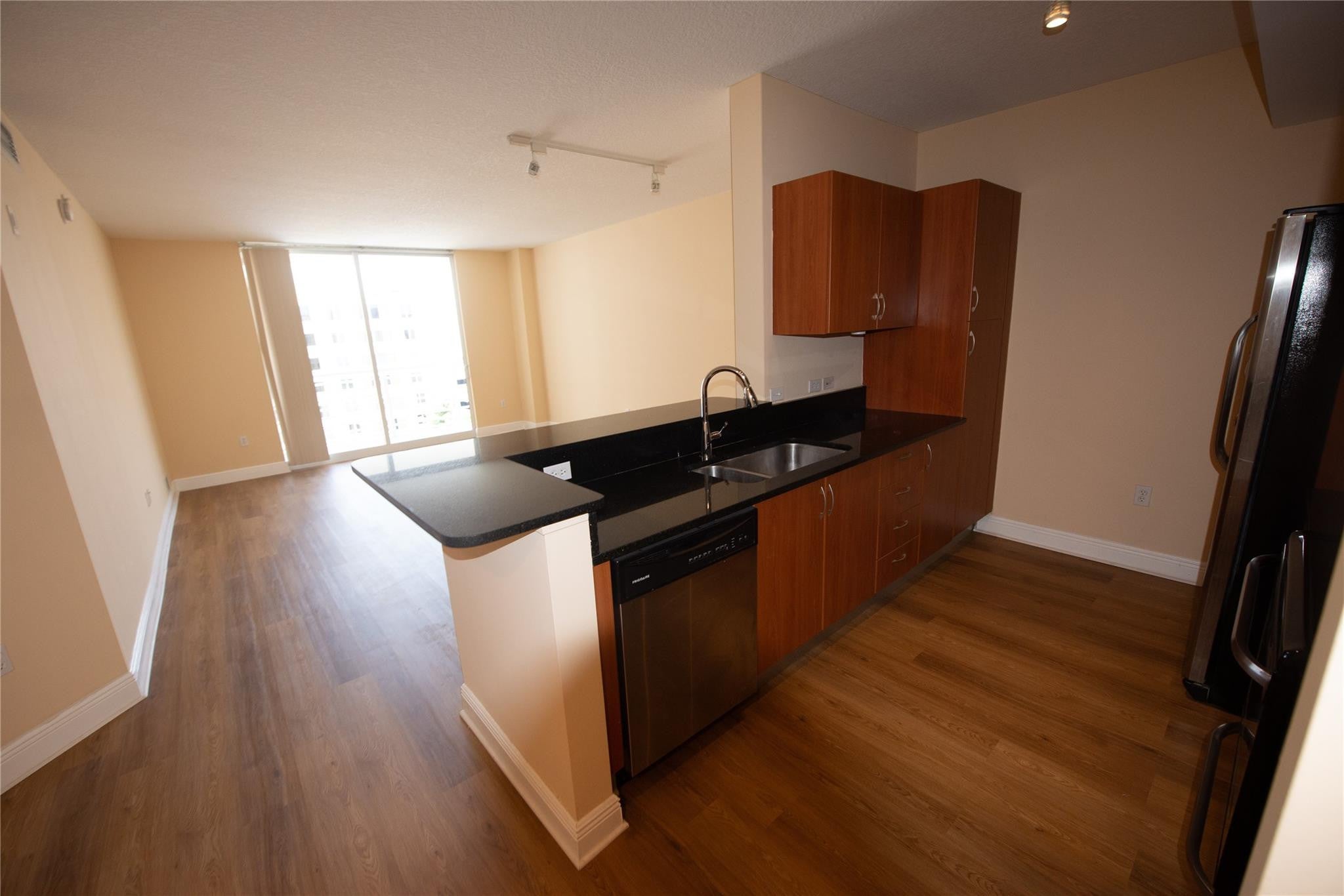 2775 NE 187TH Street 621