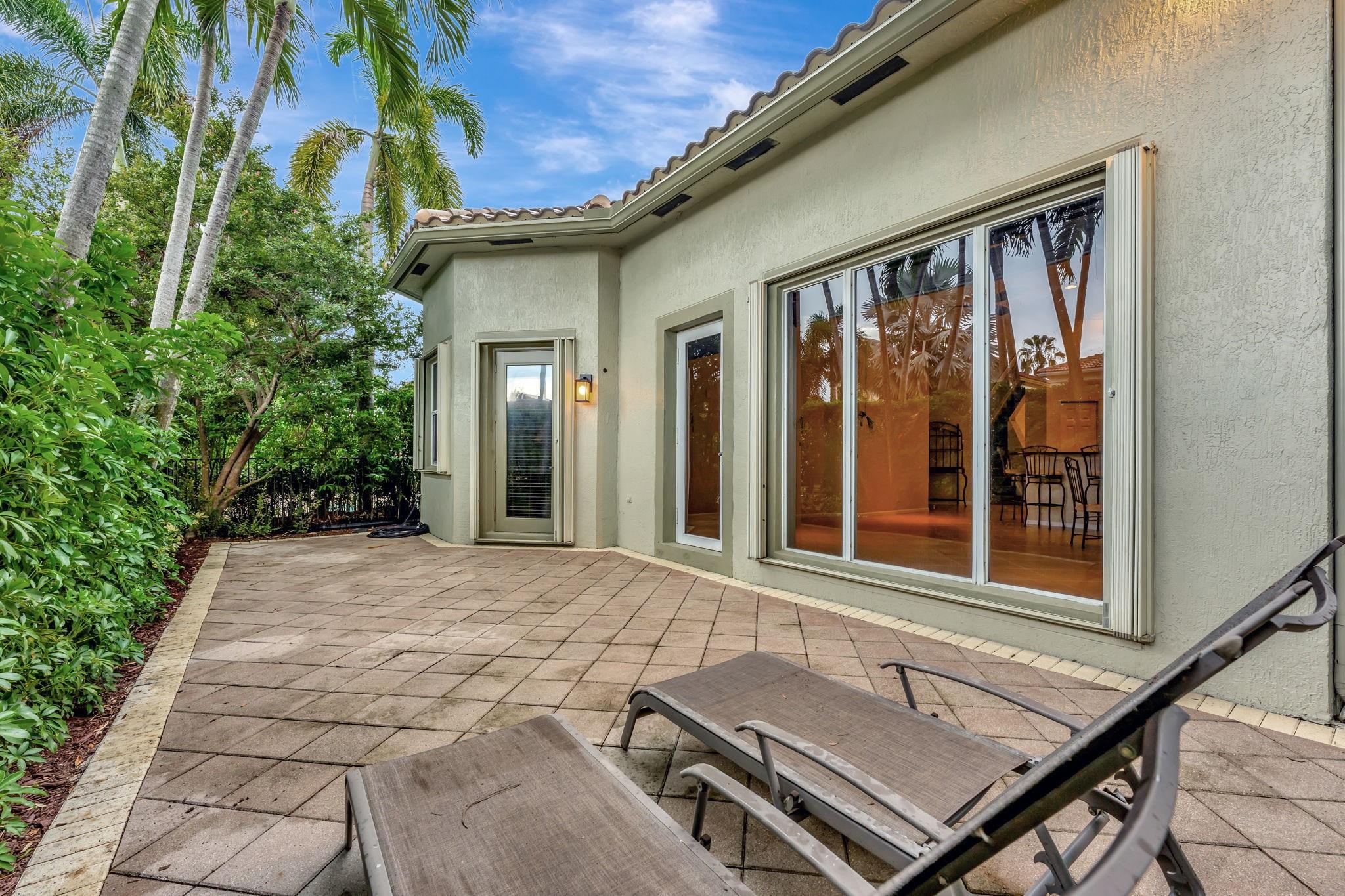 Heron Bay Four 160-1 B - Residential