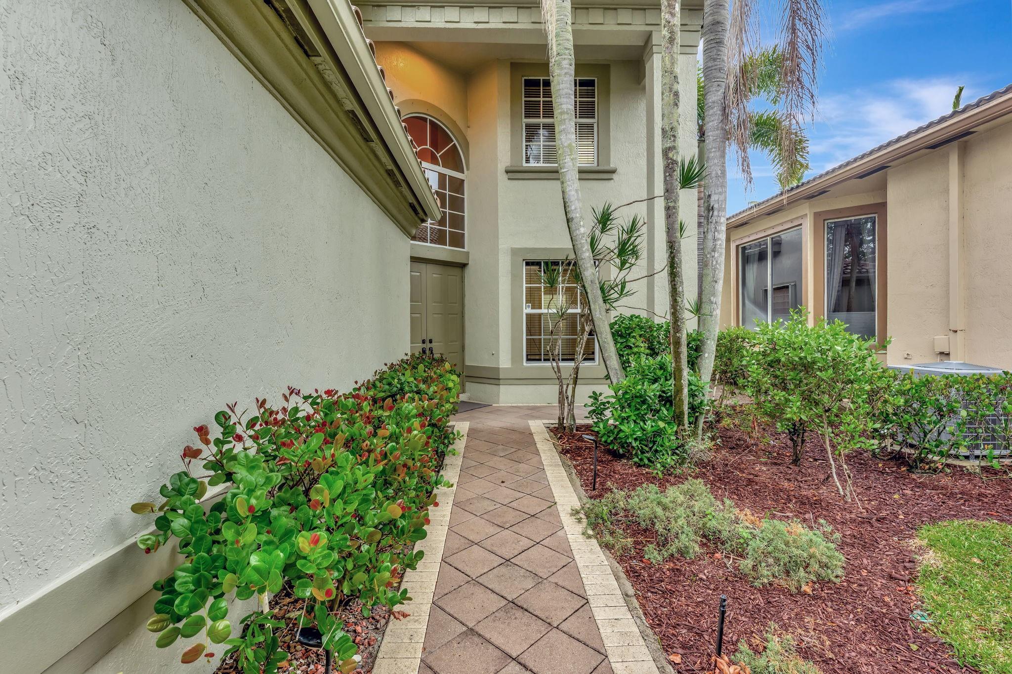 Heron Bay Four 160-1 B - Residential