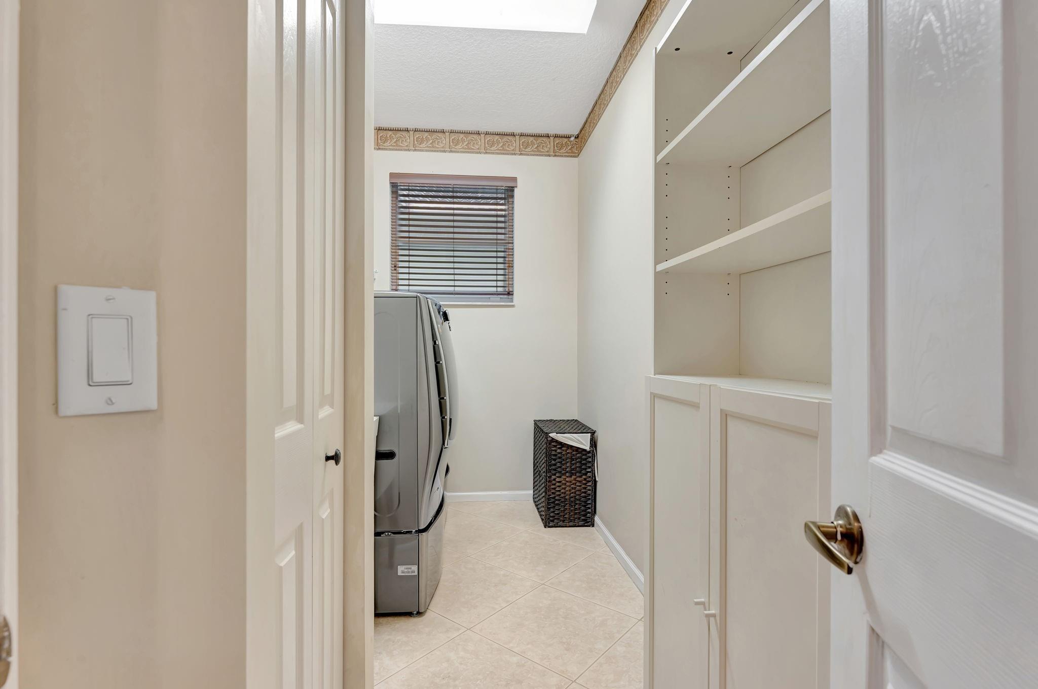 Heron Bay Four 160-1 B - Residential
