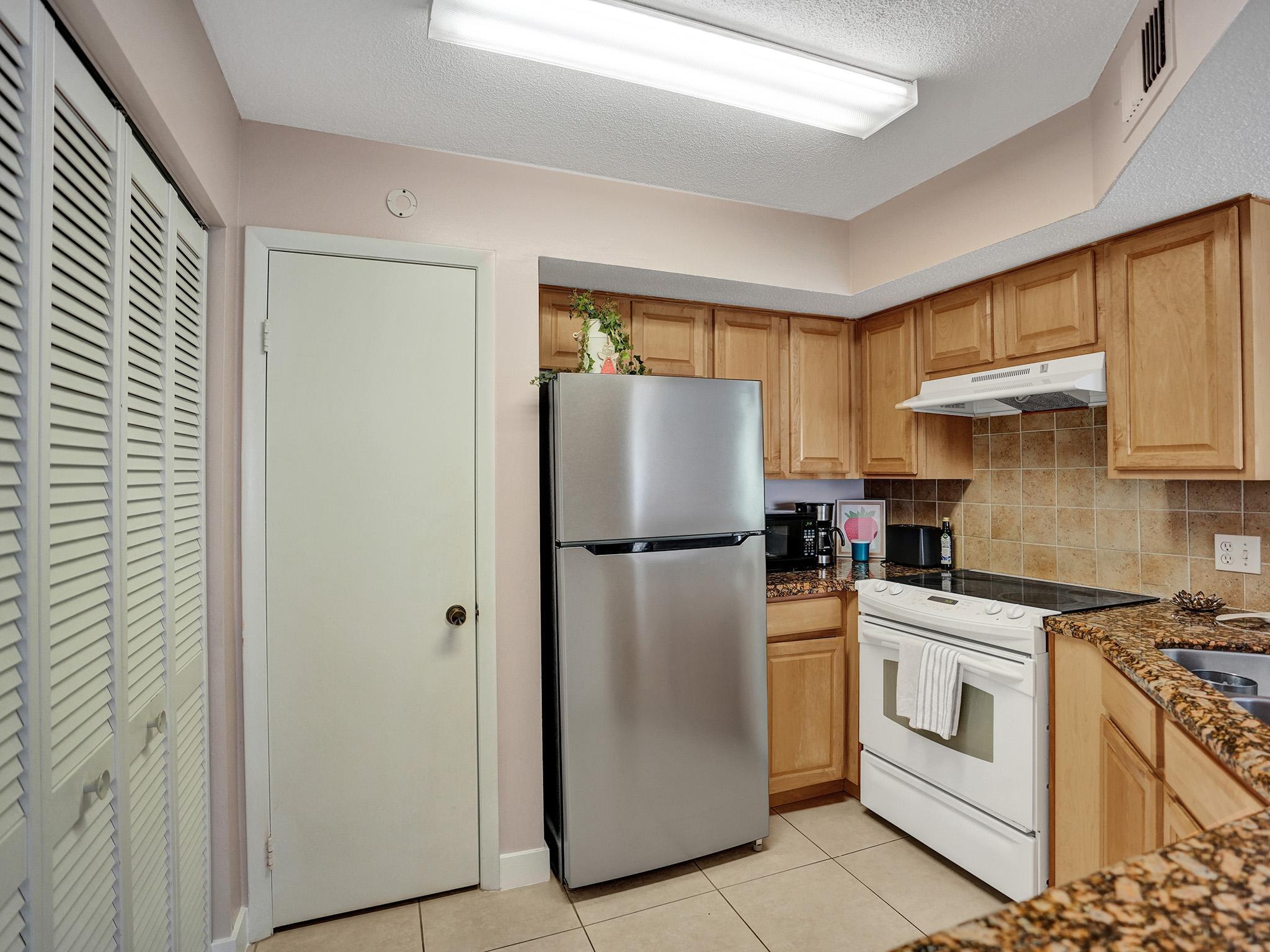 CASABLANCA ISLES CONDO - Residential