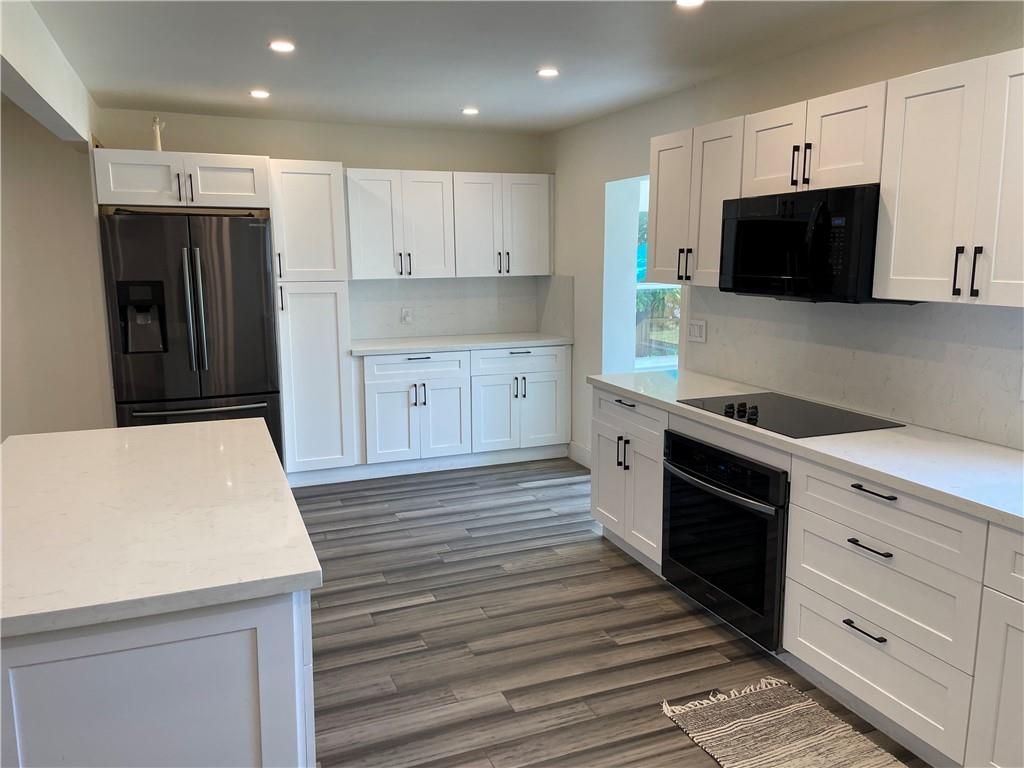 North Hollywood 4-1 B - Residential