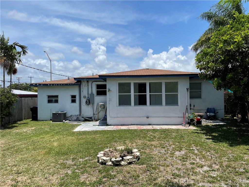 North Hollywood 4-1 B - Residential