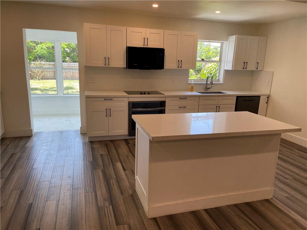 North Hollywood 4-1 B - Residential
