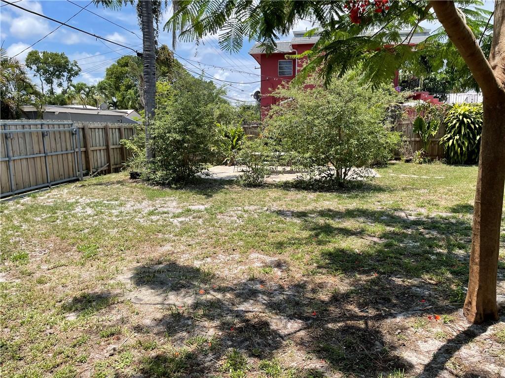 North Hollywood 4-1 B - Residential