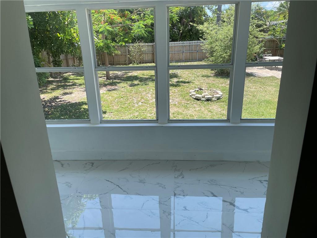 North Hollywood 4-1 B - Residential