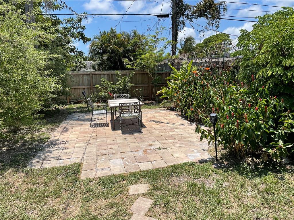 North Hollywood 4-1 B - Residential