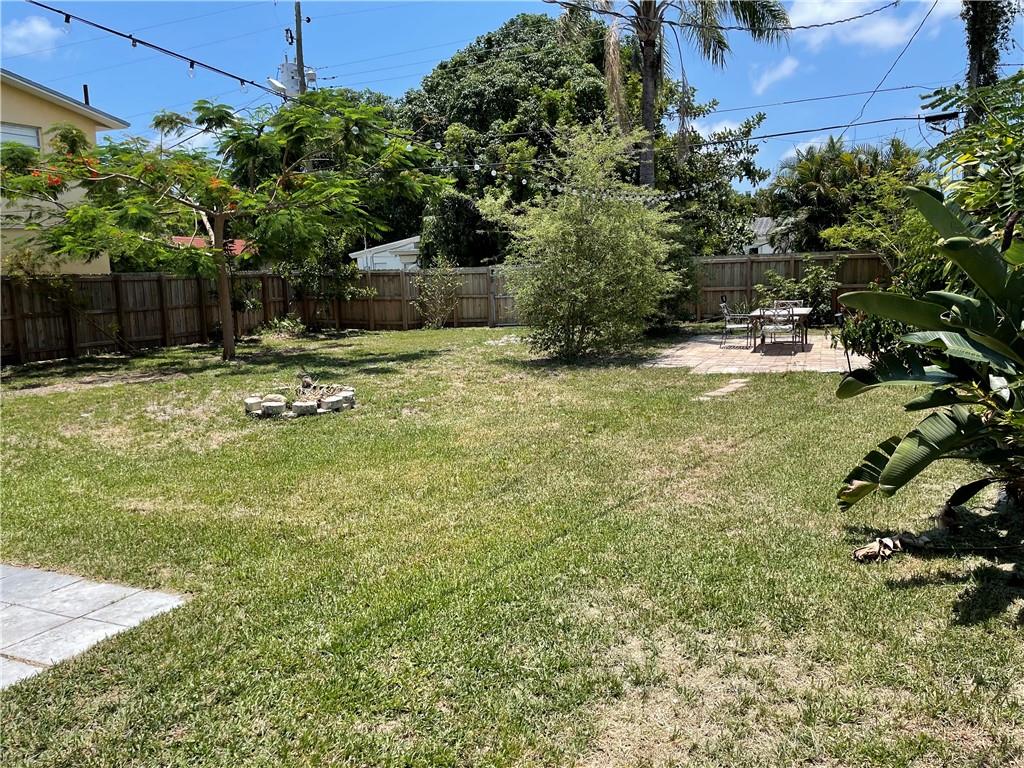 North Hollywood 4-1 B - Residential
