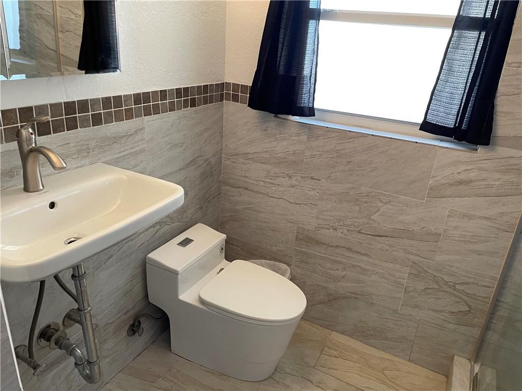 North Hollywood 4-1 B - Residential
