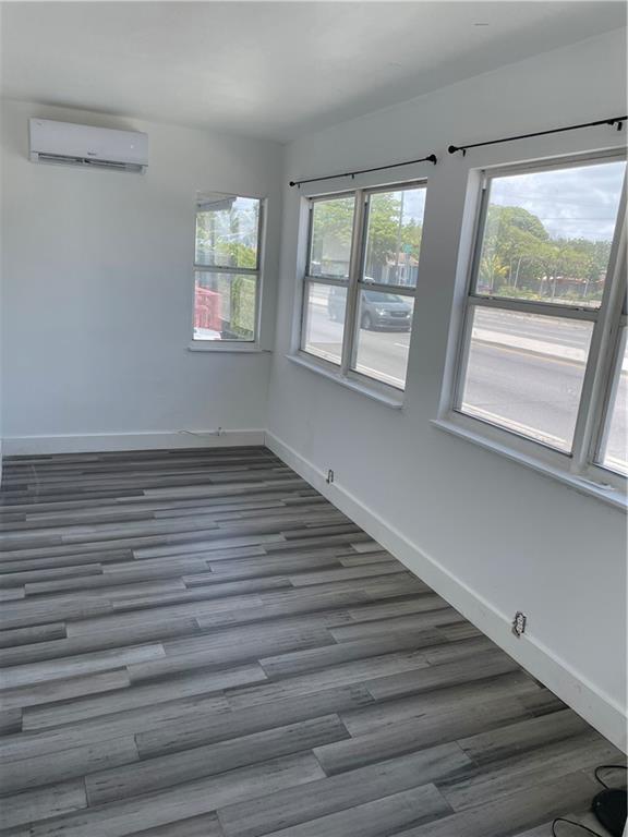 North Hollywood 4-1 B - Residential