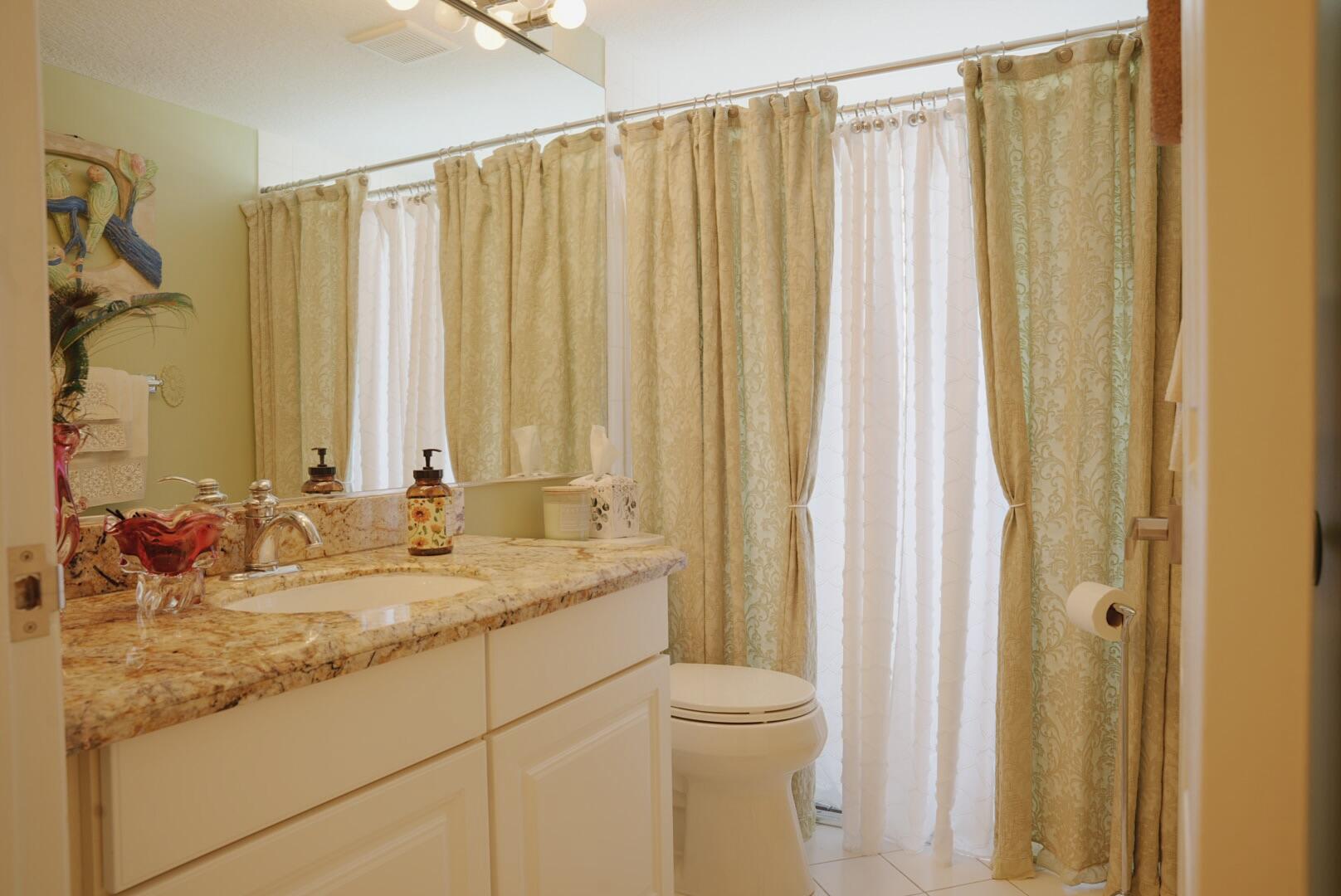 MISSION BAY TR H PH 1 - Residential Lease