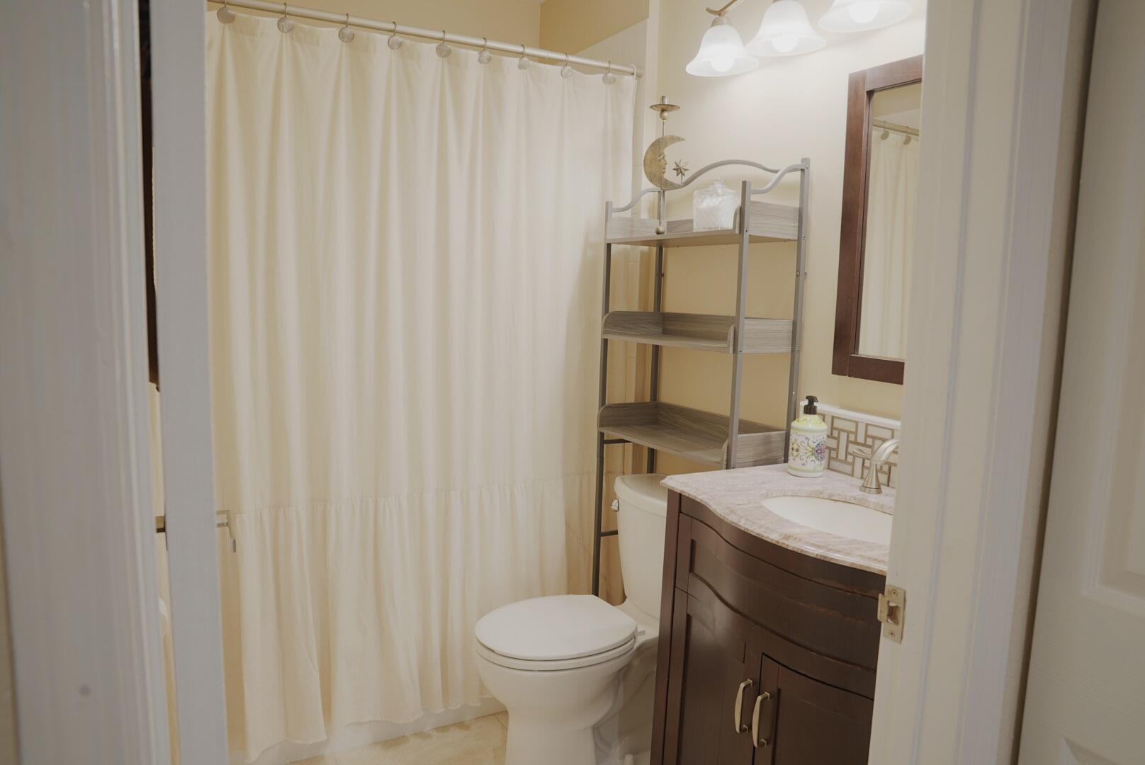 MISSION BAY TR H PH 1 - Residential Lease