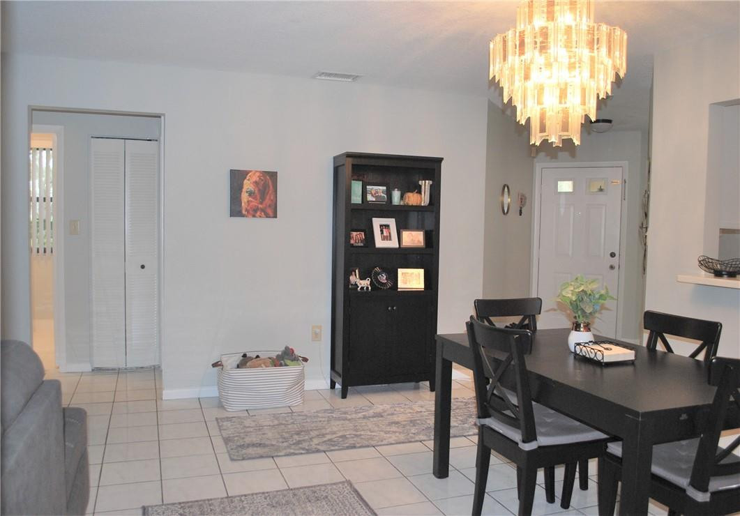 CHATHAM TOWNE AT JACARANDA CONDO - Residential Lease