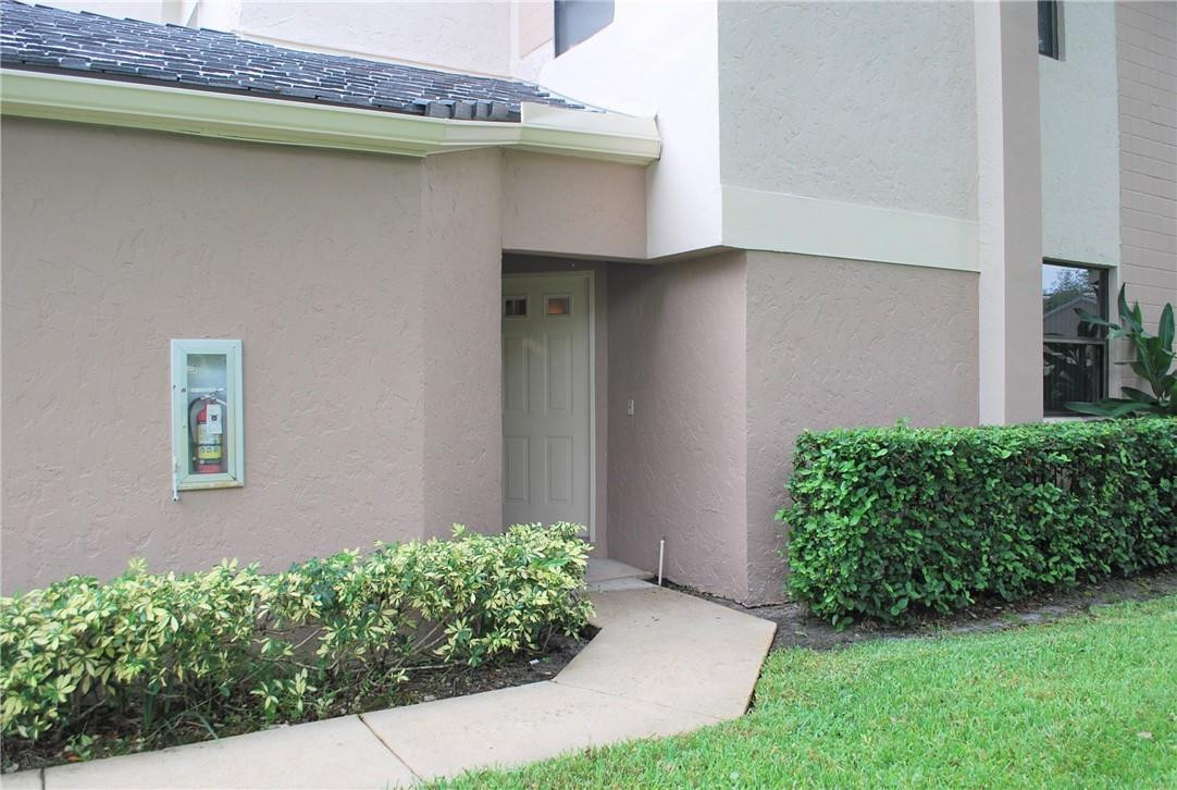 CHATHAM TOWNE AT JACARANDA CONDO - Residential Lease