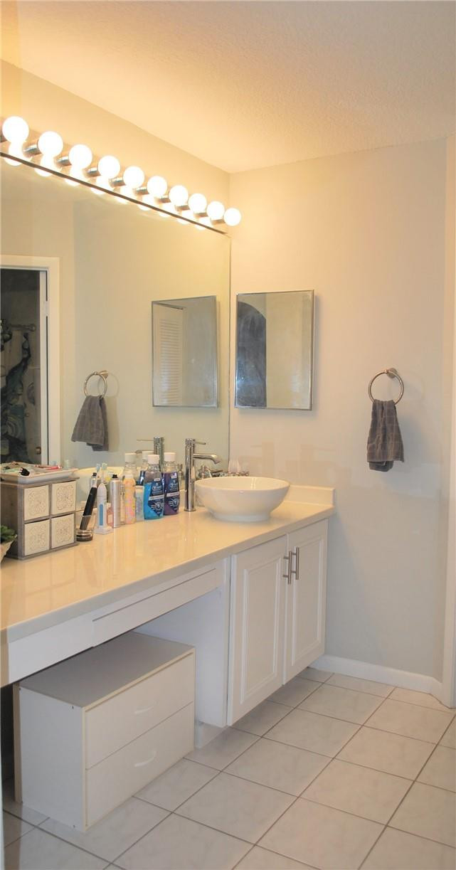 CHATHAM TOWNE AT JACARANDA CONDO - Residential Lease