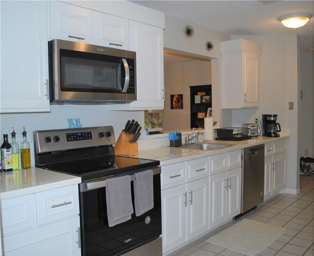 Photo of 9867 NW 1st Court, Plantation, FL 33324 (MLS # B26023499)