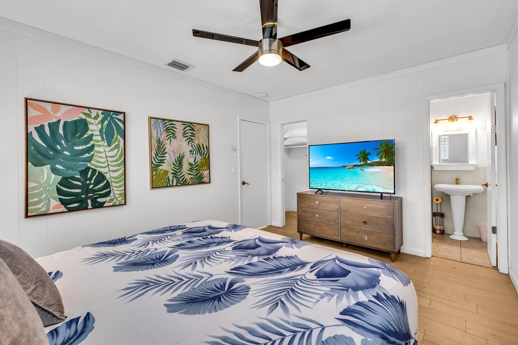 CORAL VILLAS - Residential