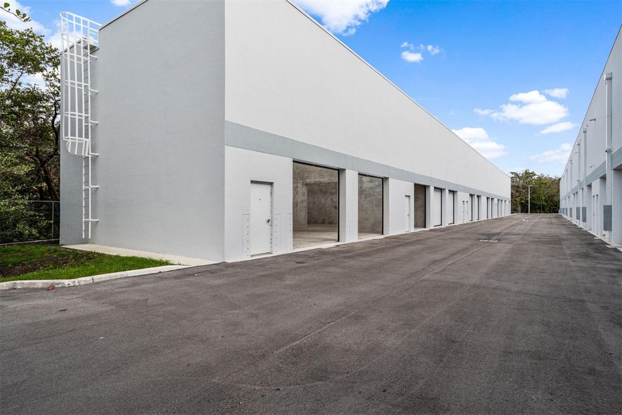 NEWLY COMPLETED & ALREADY OVER 50% OCCUPIED!! VICTORY LANE AUTO VAULTS OF FORT LAUDERDALE is an exclusive GATED enclave of Automotive Condominiums catering to CAR COLLECTORS & AUTOMOTIVE CONNOISSEURS! Conveniently located in East Ft Lauderdale at I-95 & State Rd 84 (Marina Mile Blvd ) adjacent to Ft Lauderdale-Hollywood International Airport. This PRIVATE & SECURE 2,000 SF WAREHOUSE (40' X 50') has FULL A/C SYSTEM, (2) electric hurricane IMPACT 12' ROLL UP DOORS, 22 FT ceiling height. FULLY CUSTOMIZABLE W/ SELLER WILLING TO PERFORM ALL ASPECTS OF UPGRADES FROM MEZZANINE 2ND LEVELS, CAR LIFTS, BATHROOMS, PAINTING, TILE, LIGHTING, ETC! Don't miss your chance to be part of this exciting new concept made up of like-minded automotive aficionados! INQUIRE ABOUT OTHER SIZES AVAILABLE!  SEE VIDEO.