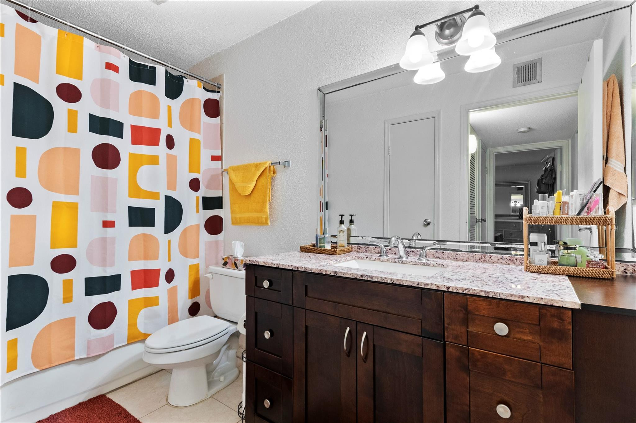 SAVANNAH AT RIVERSIDE CONDO - Residential Lease