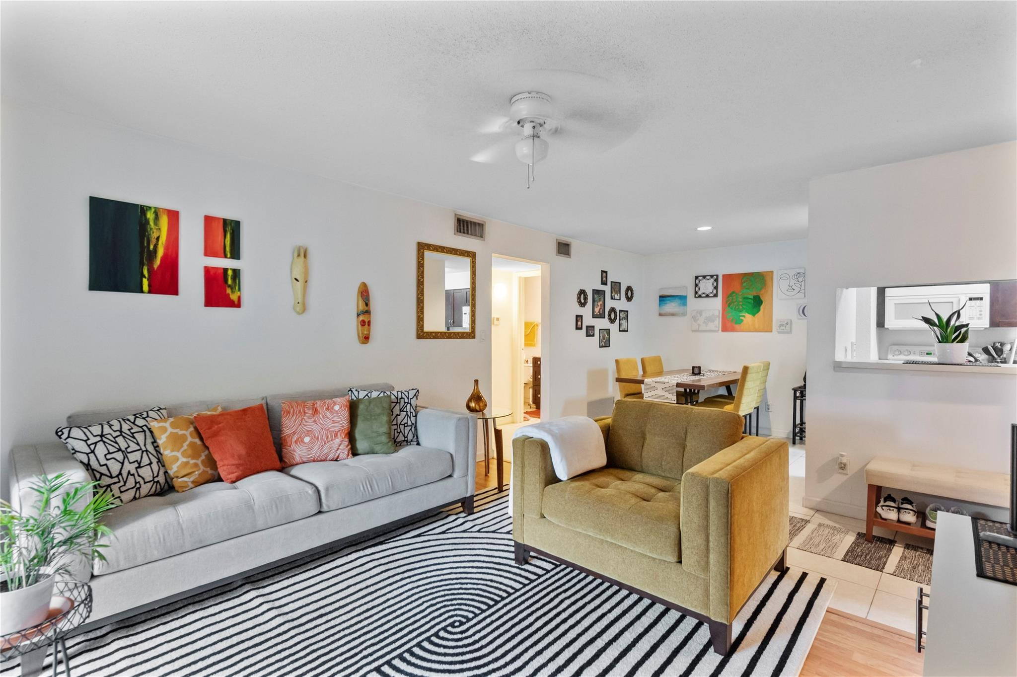 SAVANNAH AT RIVERSIDE CONDO - Residential Lease