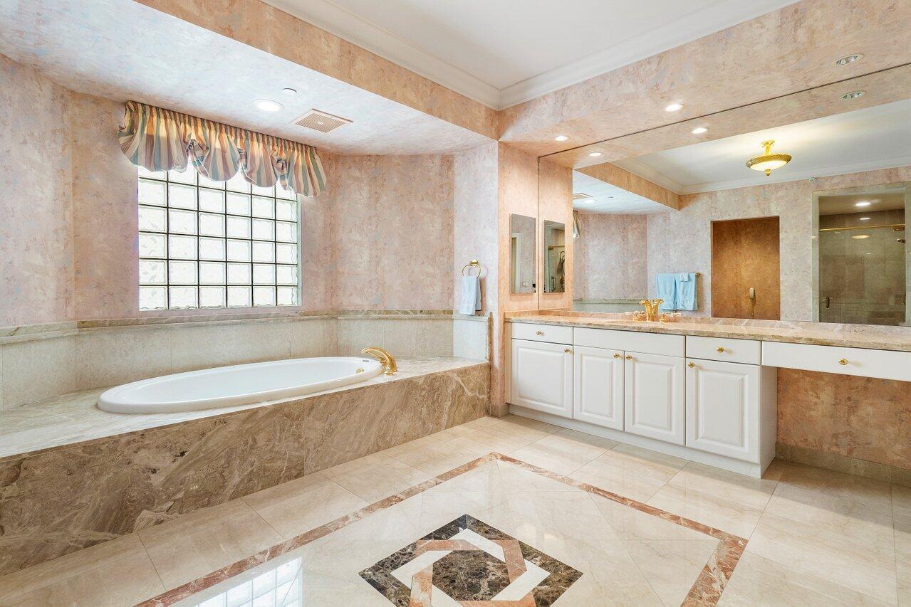 MIZNER GRAND - Residential