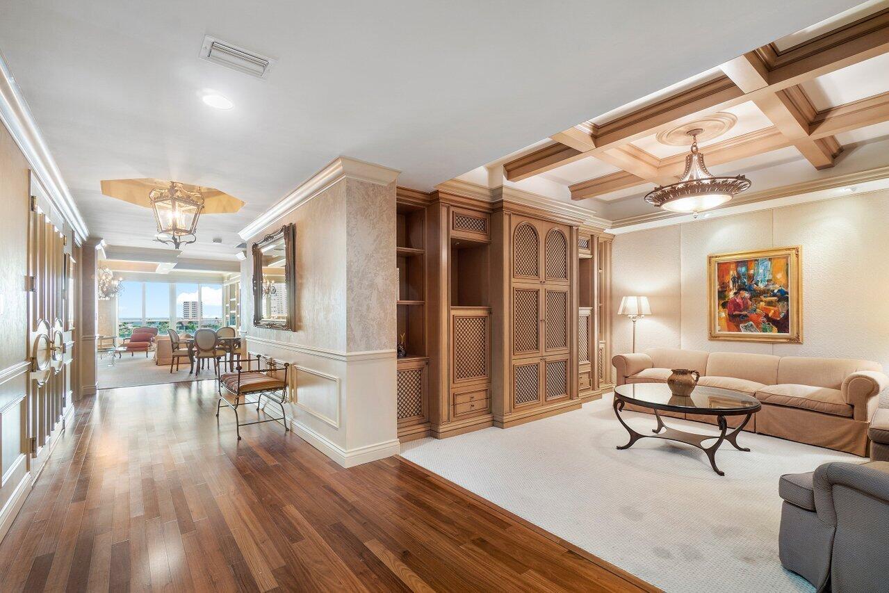 MIZNER GRAND - Residential