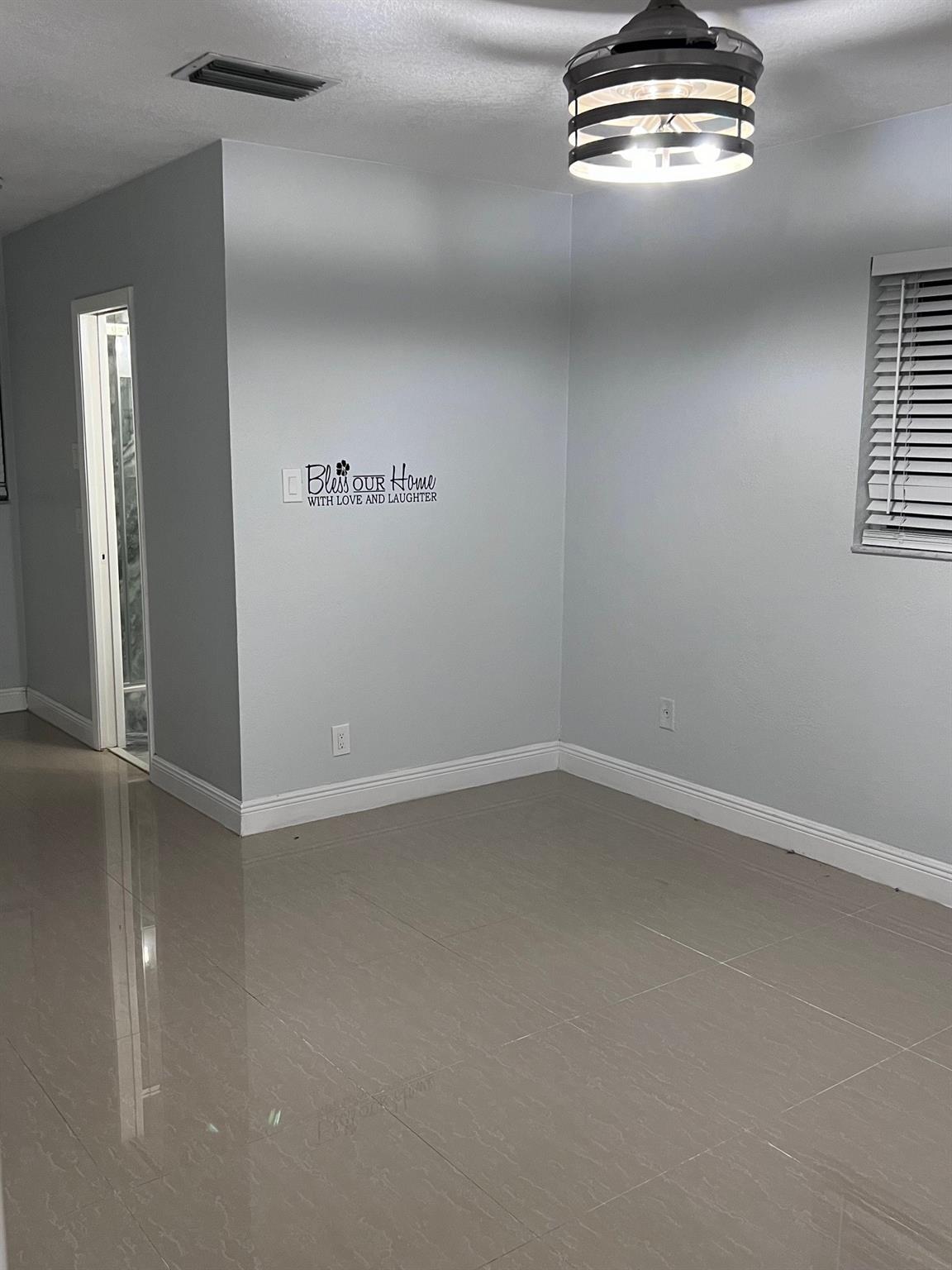 ORIOLE-MARGATE SEC 4 78-2 - Residential Lease